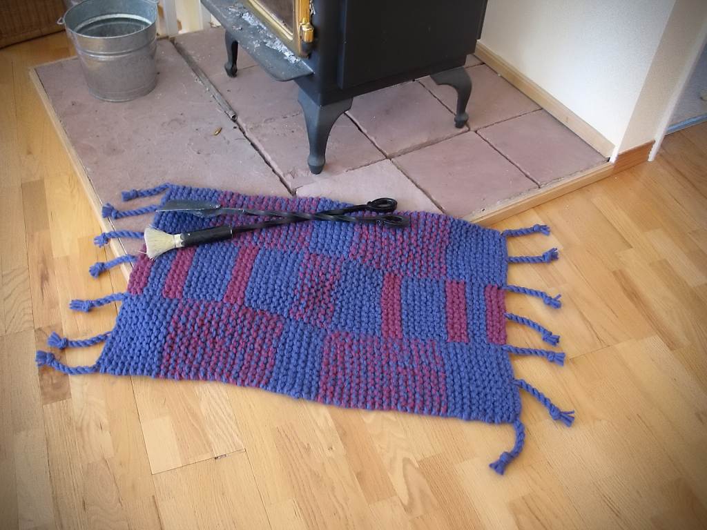 Garter Strips Hearth Rug Knitting Pattern