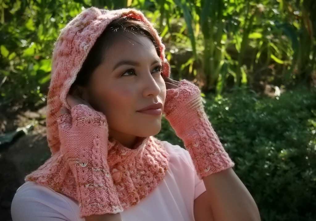 Flopsy Mopsy Mitts Knitting Pattern - Image 2