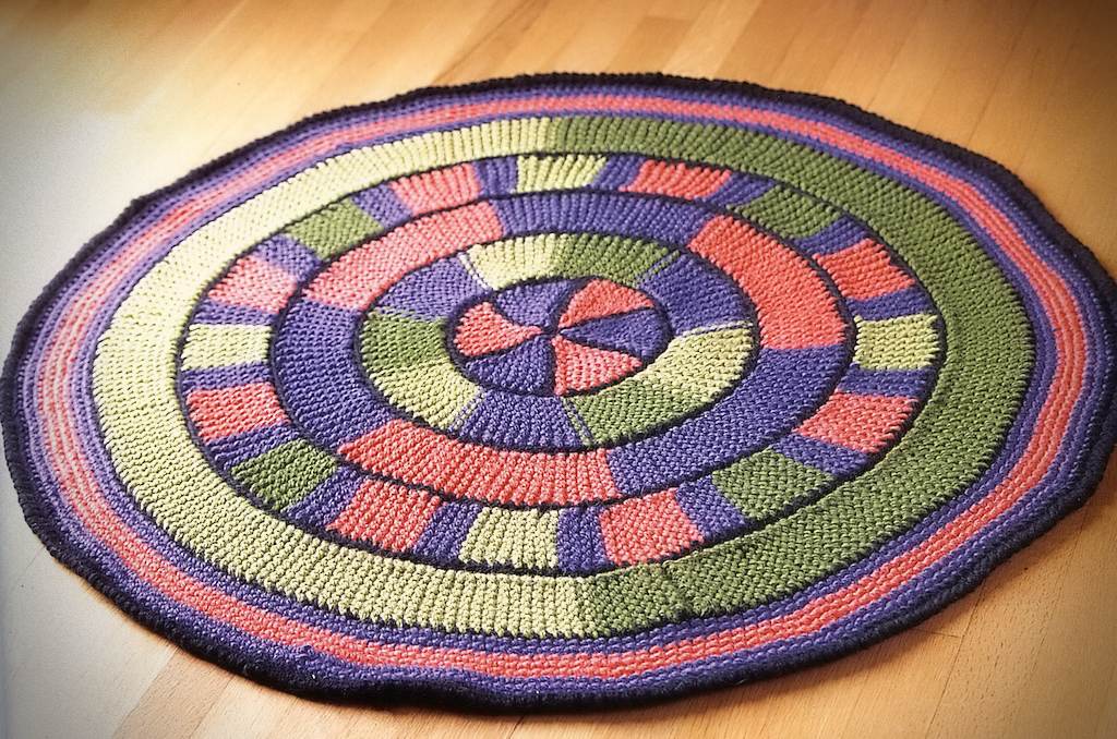 Shaker Pinwheel Rug Knitting Pattern