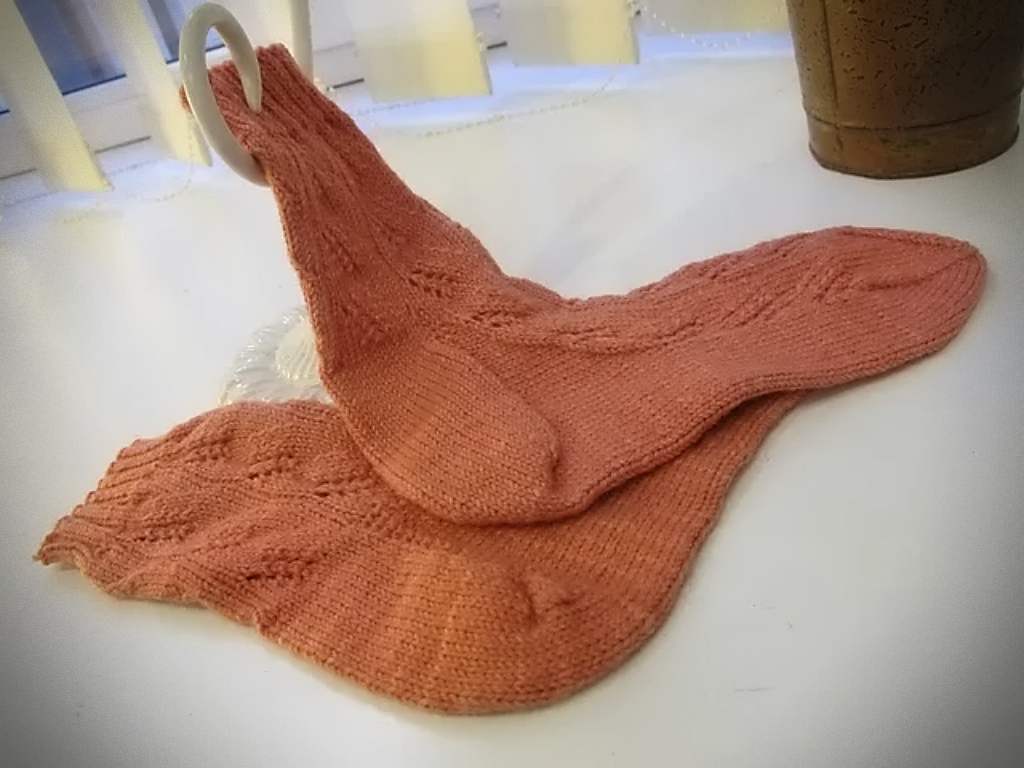Wheat Lace Socks Pattern