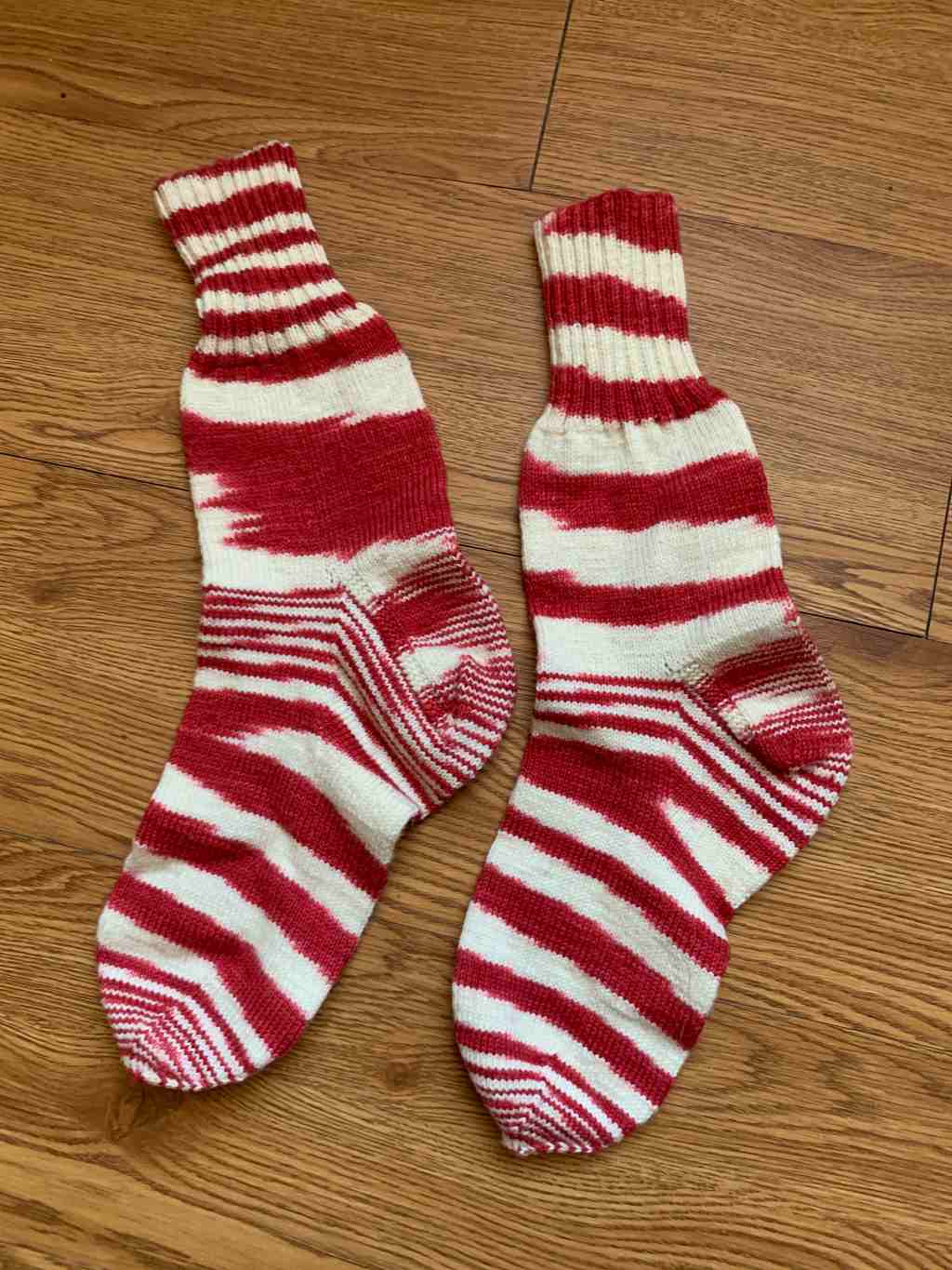 Lithuanian Knitted Socks - 5364