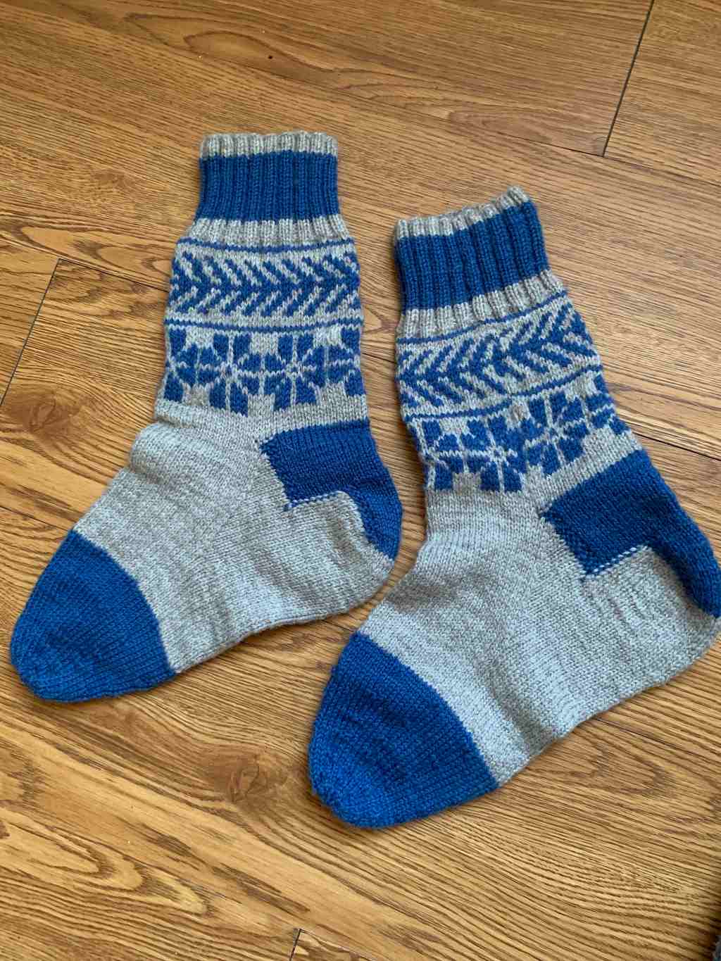 Lithuanian Knitted Socks - 5367