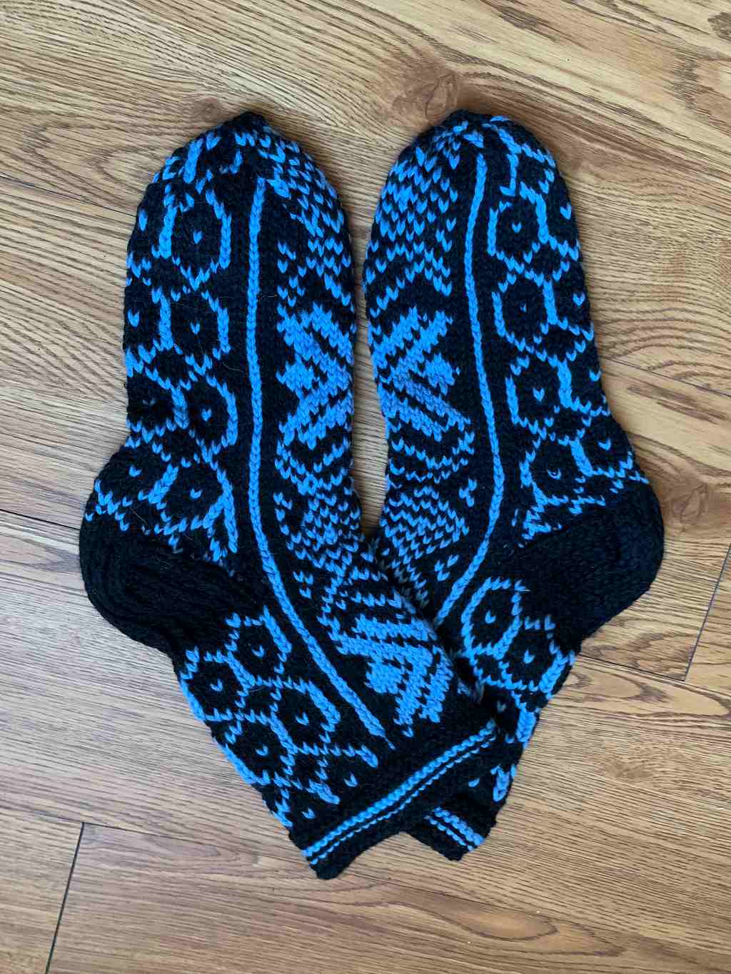 Lithuanian Knitted Socks - 5382