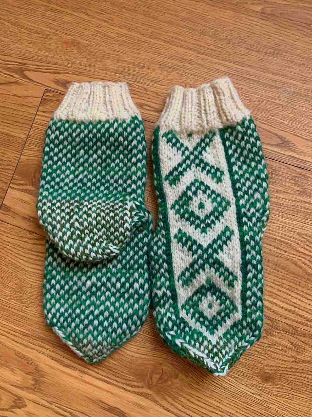 Lithuanian Knitted Slippers - 5386